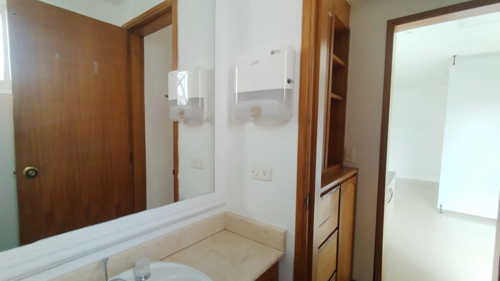 Consultorio En Venta En La Clinica Las Americas