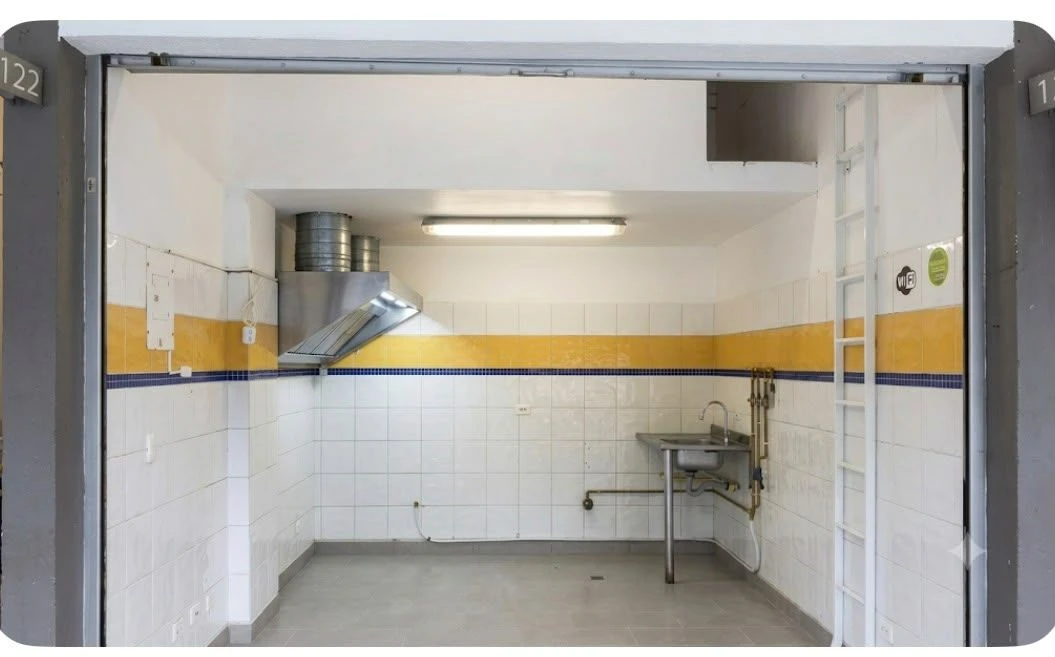Local en venta al lado de la Estación Madera