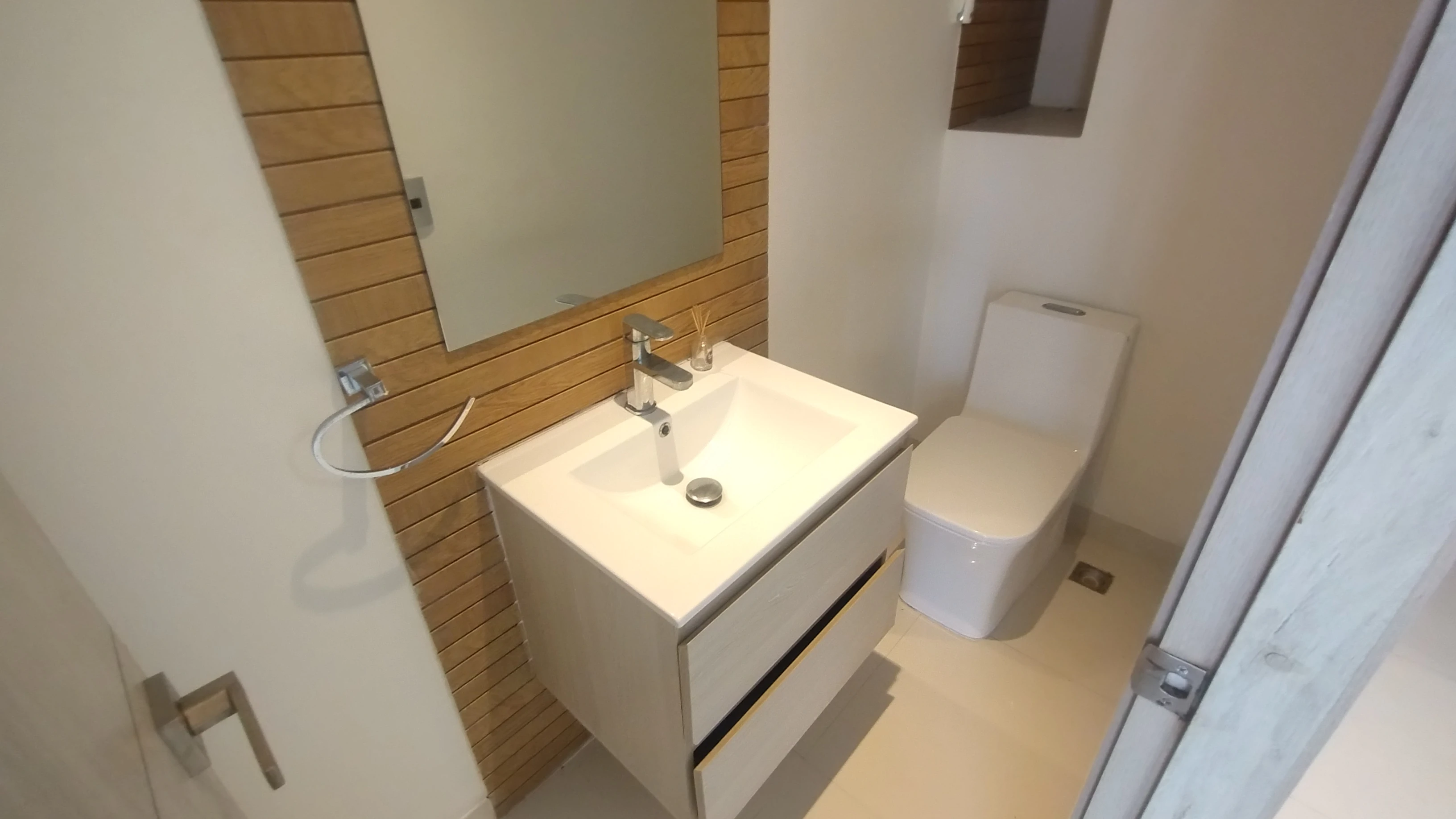 LUJOSO APARTAESTUDIO PARA LA VENTA EN VILLA SANTOS 