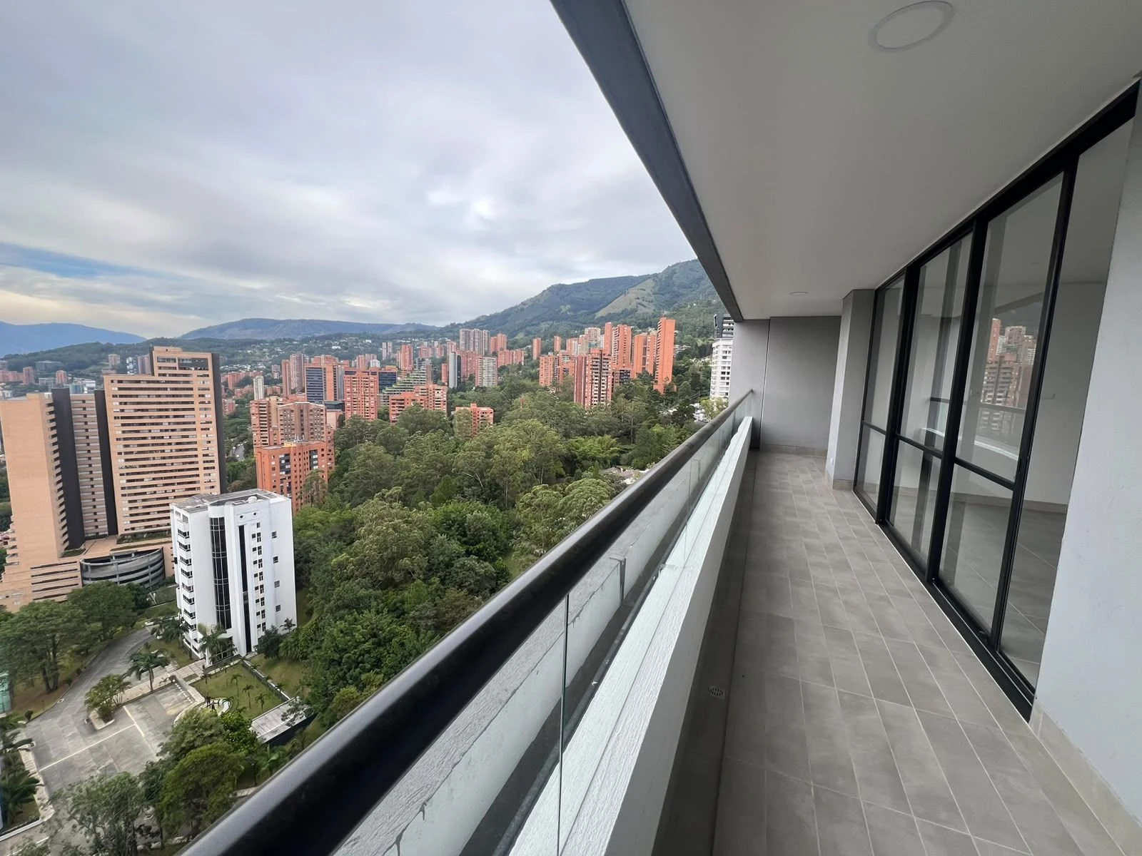 Apartamento en Arriendo El Poblado Medellín