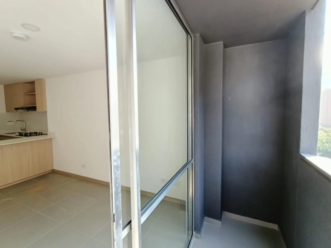 Aparta Estudio en Arriendo sector Santa Fe al frente de Ciudad del Rio