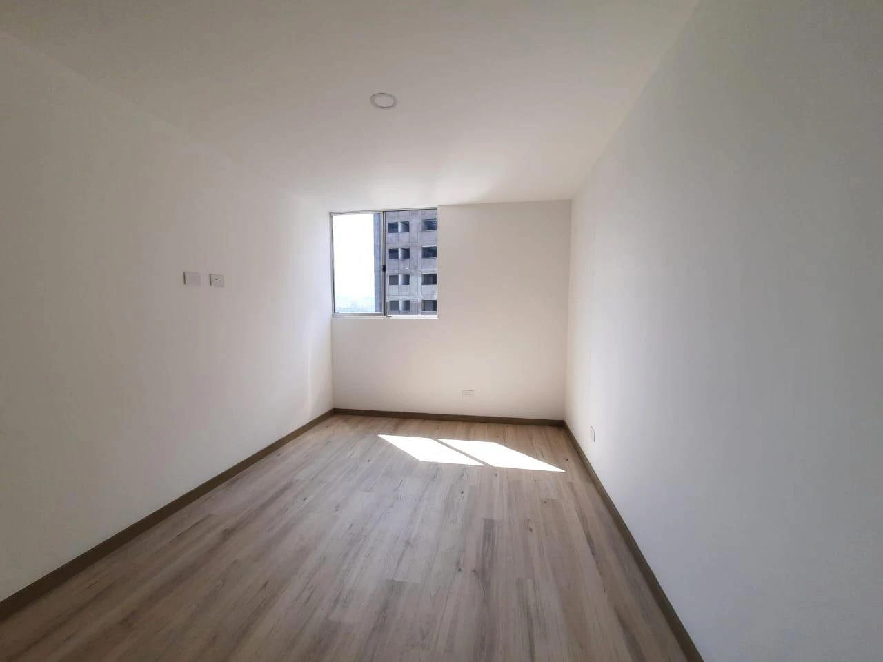 Aparta Estudio en Arriendo sector Santa Fe al frente de Ciudad del Rio