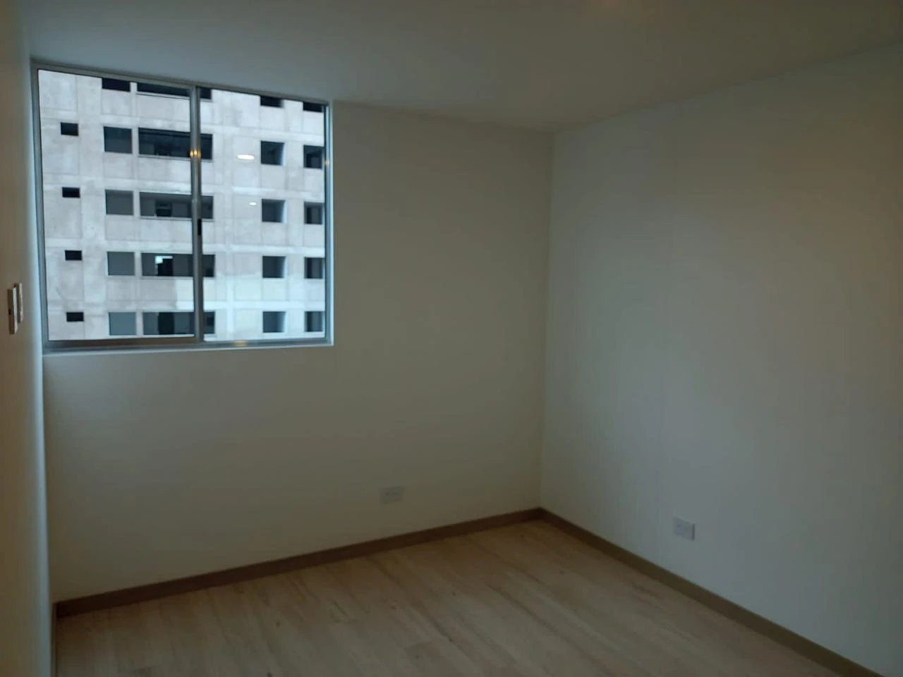 Aparta Estudio en Arriendo sector Santa Fe al frente de Ciudad del Rio