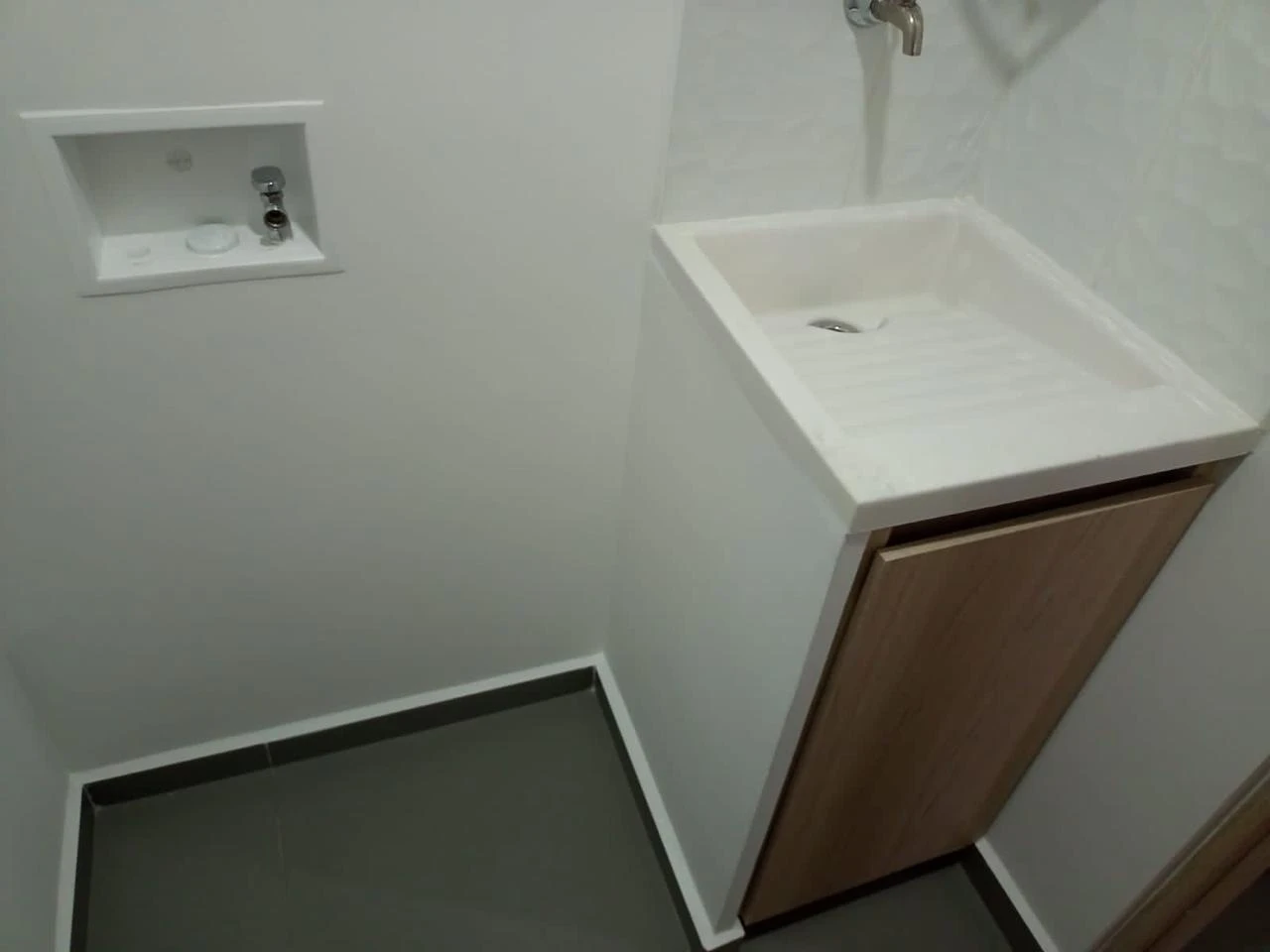 Aparta Estudio en Arriendo sector Santa Fe al frente de Ciudad del Rio