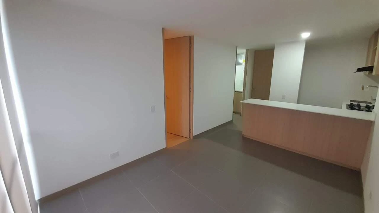 Aparta Estudio en Arriendo sector Santa Fe al frente de Ciudad del Rio