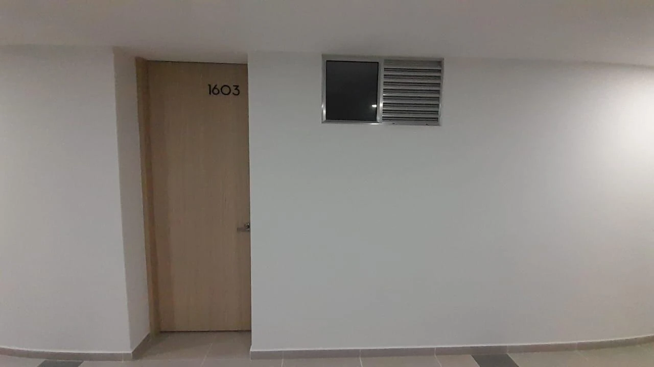 Aparta Estudio en Arriendo sector Santa Fe al frente de Ciudad del Rio