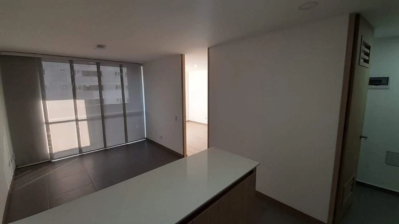 Aparta Estudio en Arriendo sector Santa Fe al frente de Ciudad del Rio