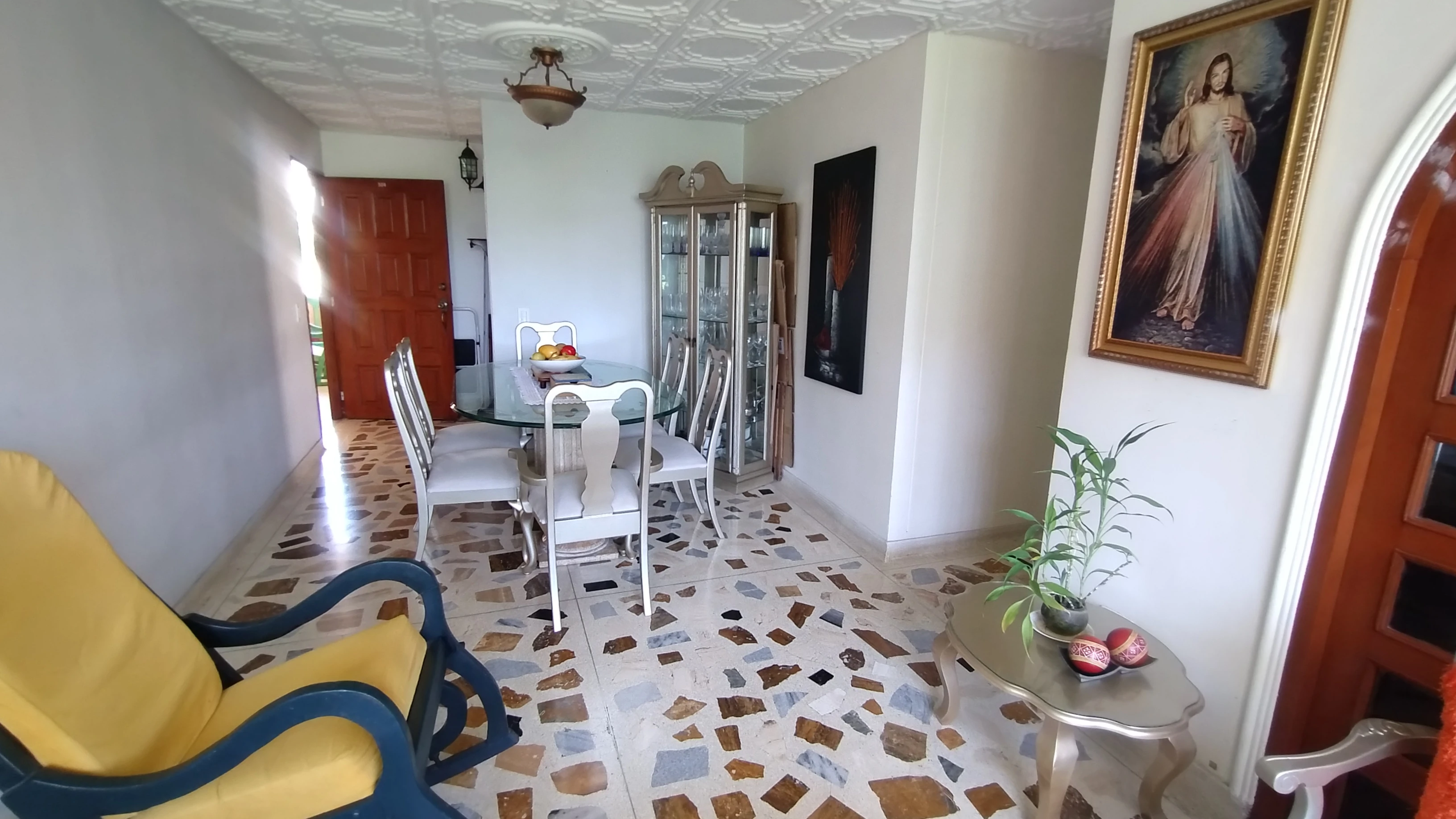 APARTAMENTO EN VENTA EN RIOMAR 