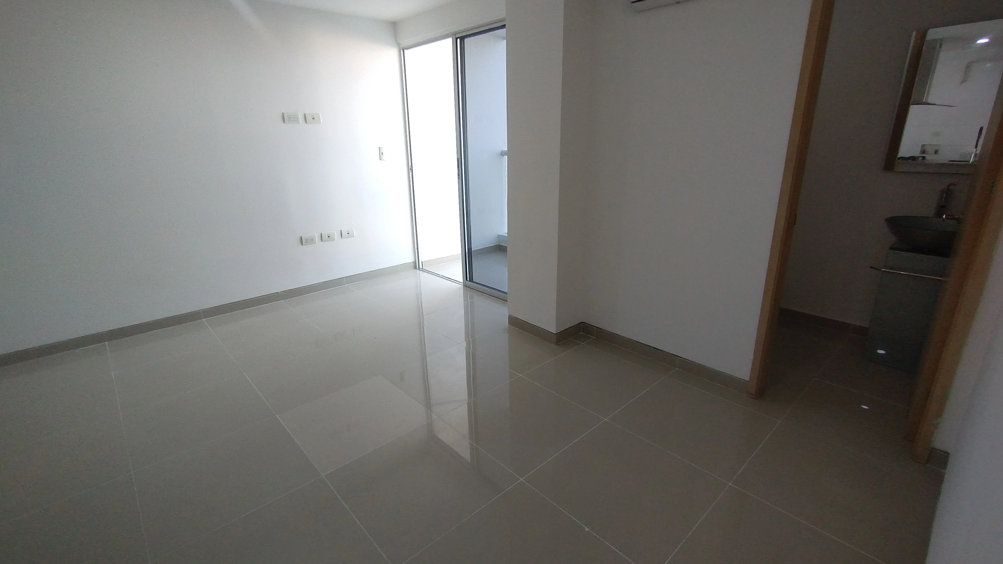 APARTAESTUDIO EN ARRIENDO EN SAN VICENTE - BARRANQUILLA