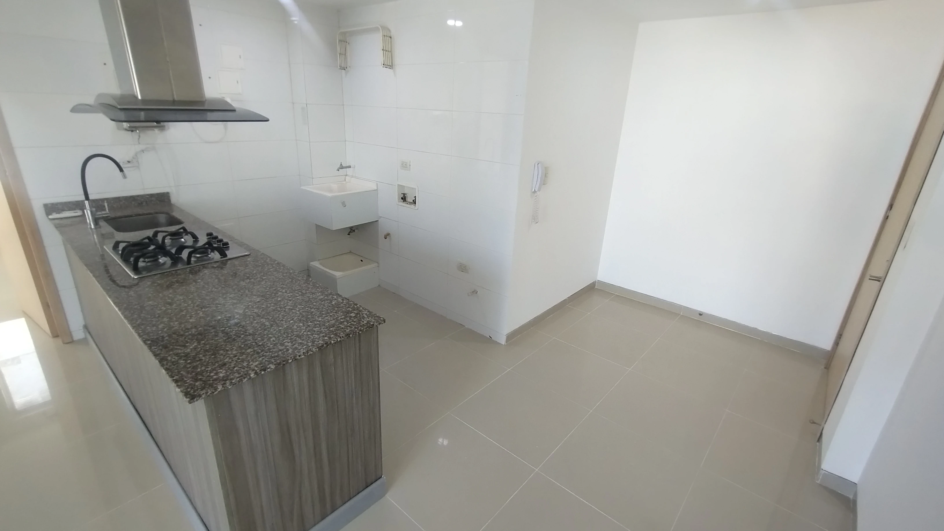 APARTAESTUDIO EN ARRIENDO EN SAN VICENTE - BARRANQUILLA