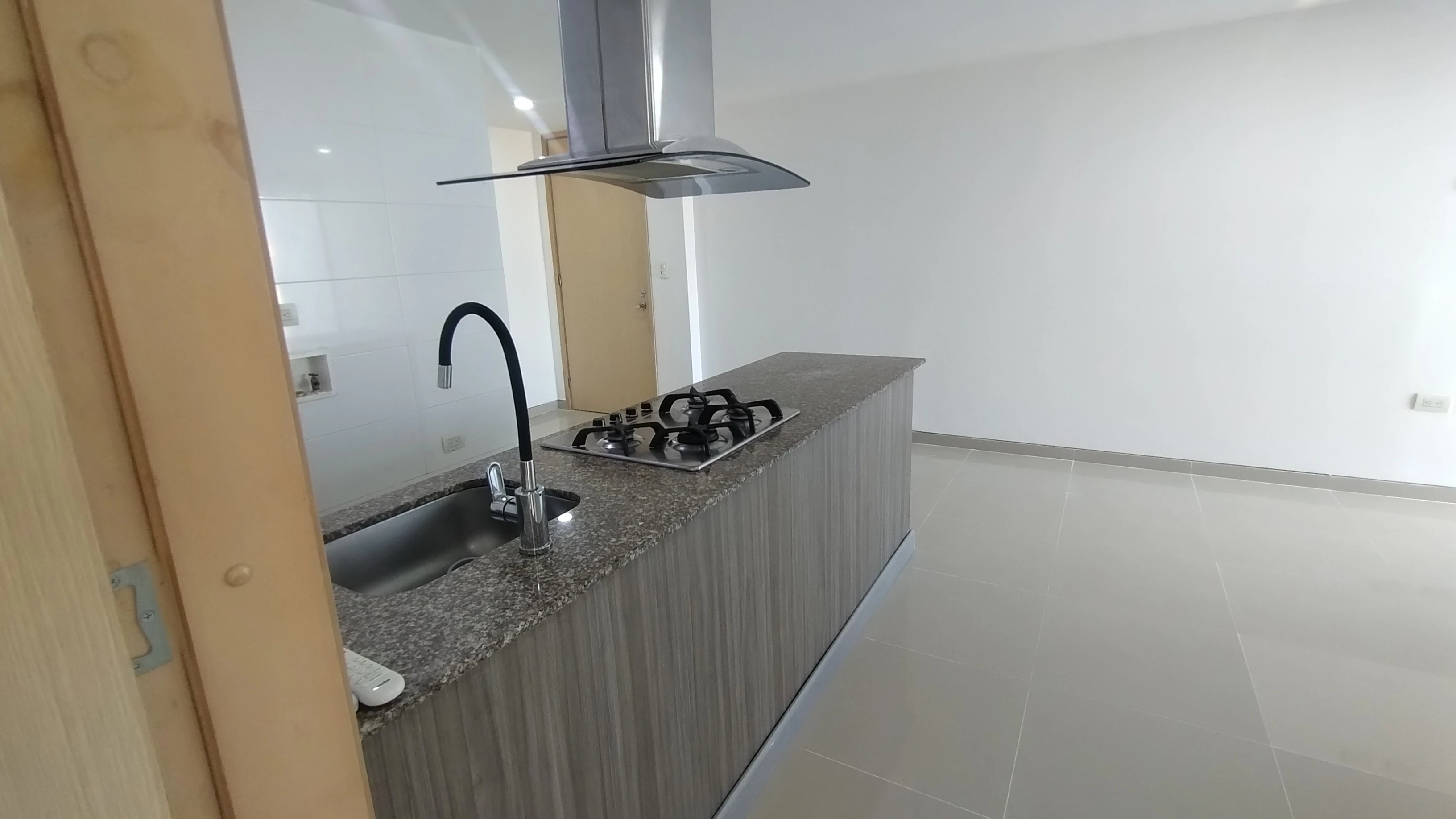 APARTAESTUDIO EN ARRIENDO EN SAN VICENTE - BARRANQUILLA