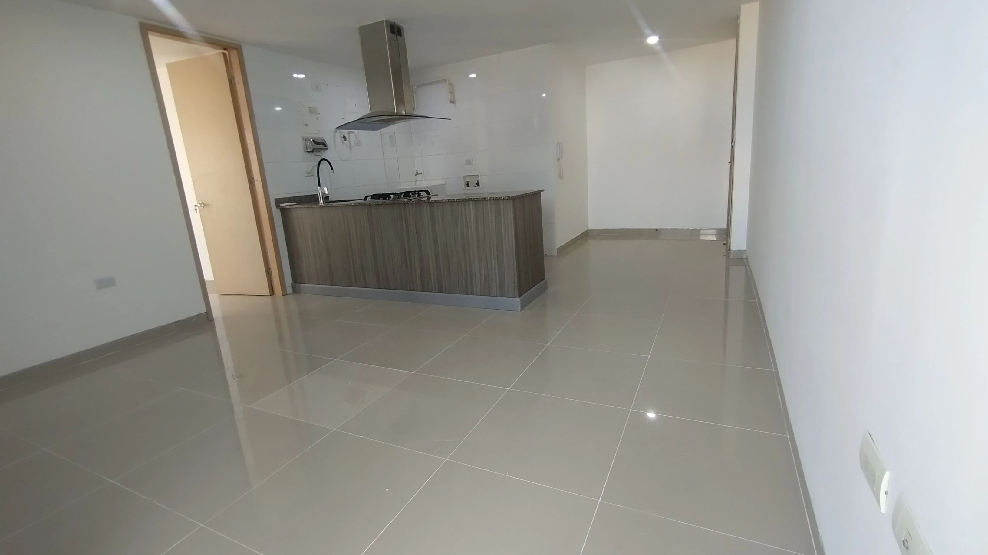 APARTAESTUDIO EN ARRIENDO EN SAN VICENTE - BARRANQUILLA