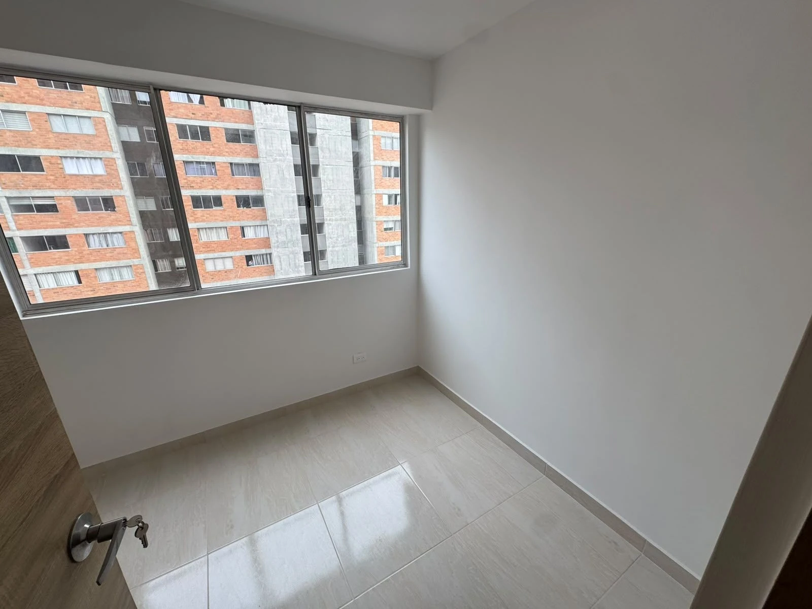 APARTAMENTO EN ARRIENDO PARA ESTRENAR  EN SECTOR MADERA