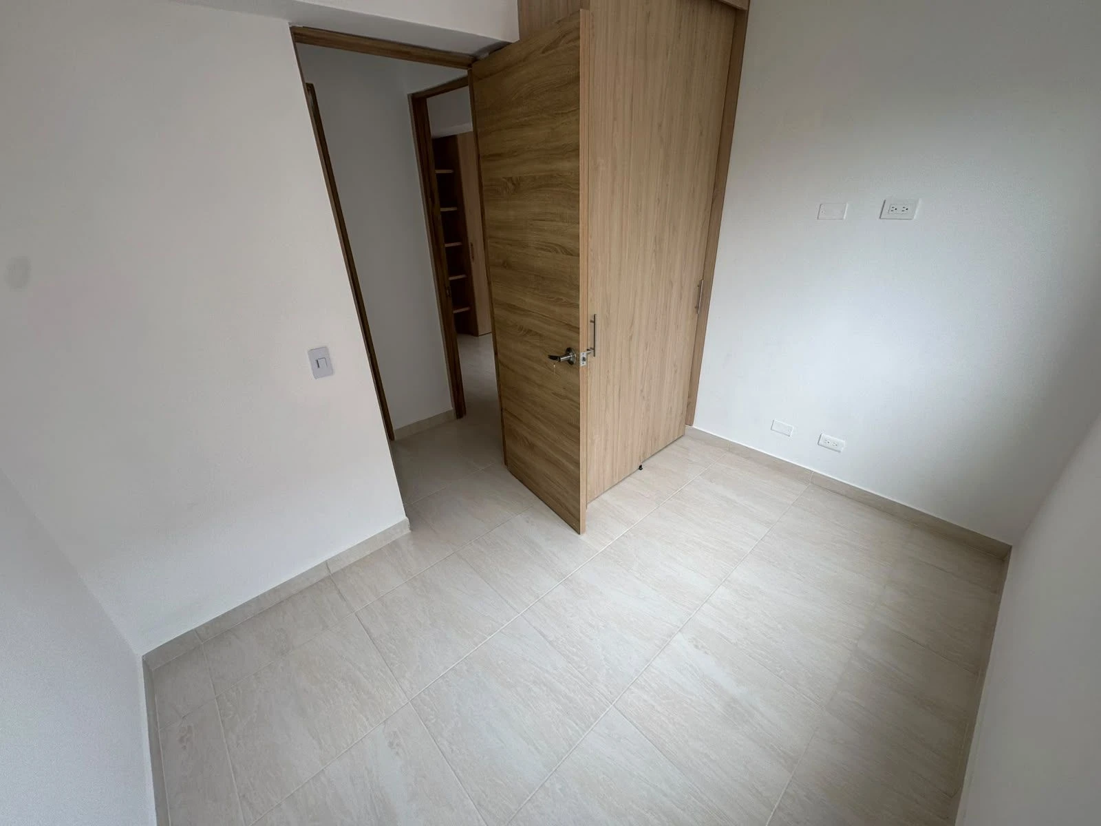 APARTAMENTO EN ARRIENDO PARA ESTRENAR  EN SECTOR MADERA