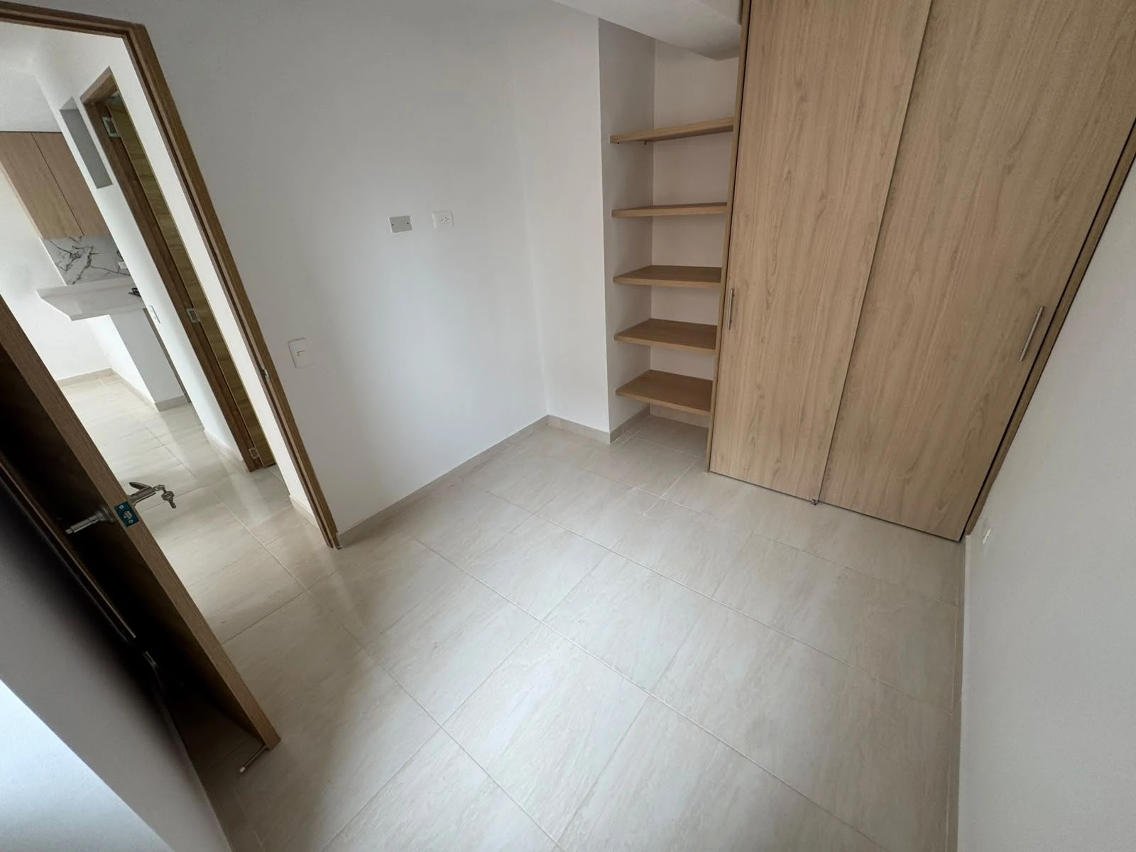 APARTAMENTO EN ARRIENDO PARA ESTRENAR  EN SECTOR MADERA
