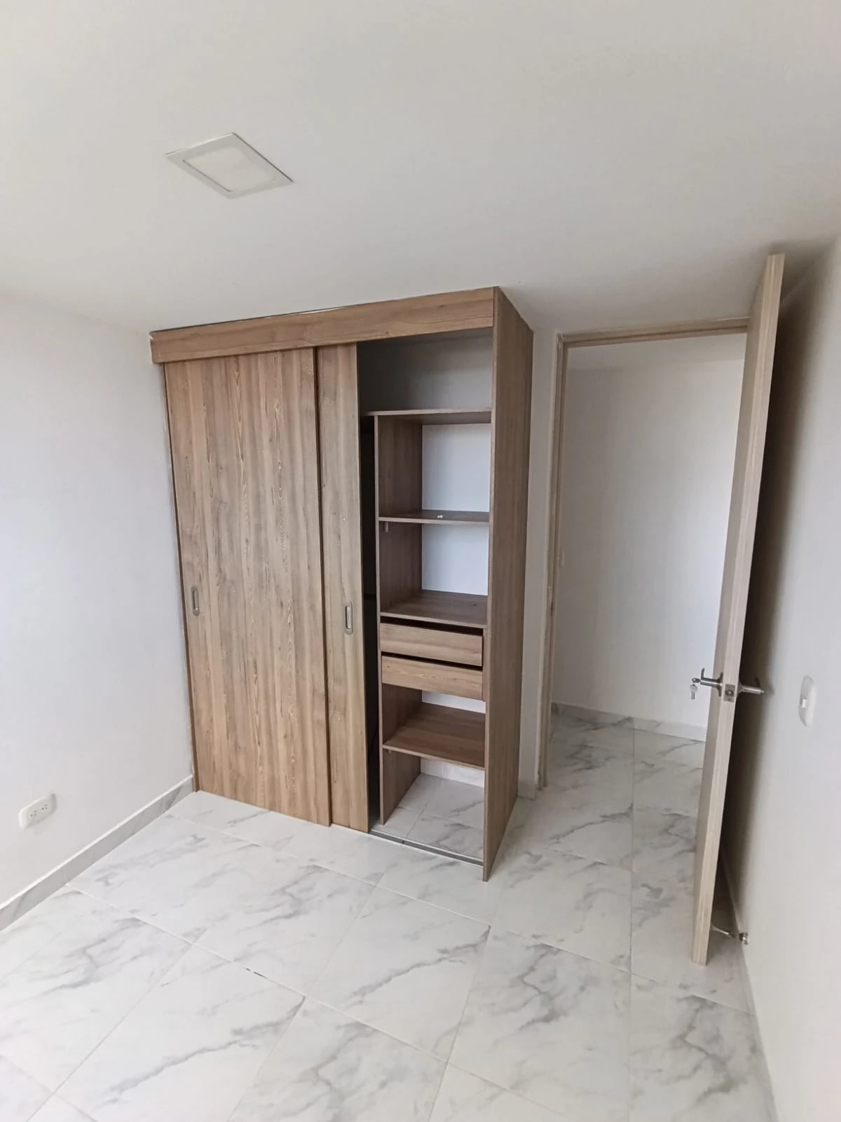 APARTAMENTO EN ARRIENDO RIONEGRO, FONTIBON 