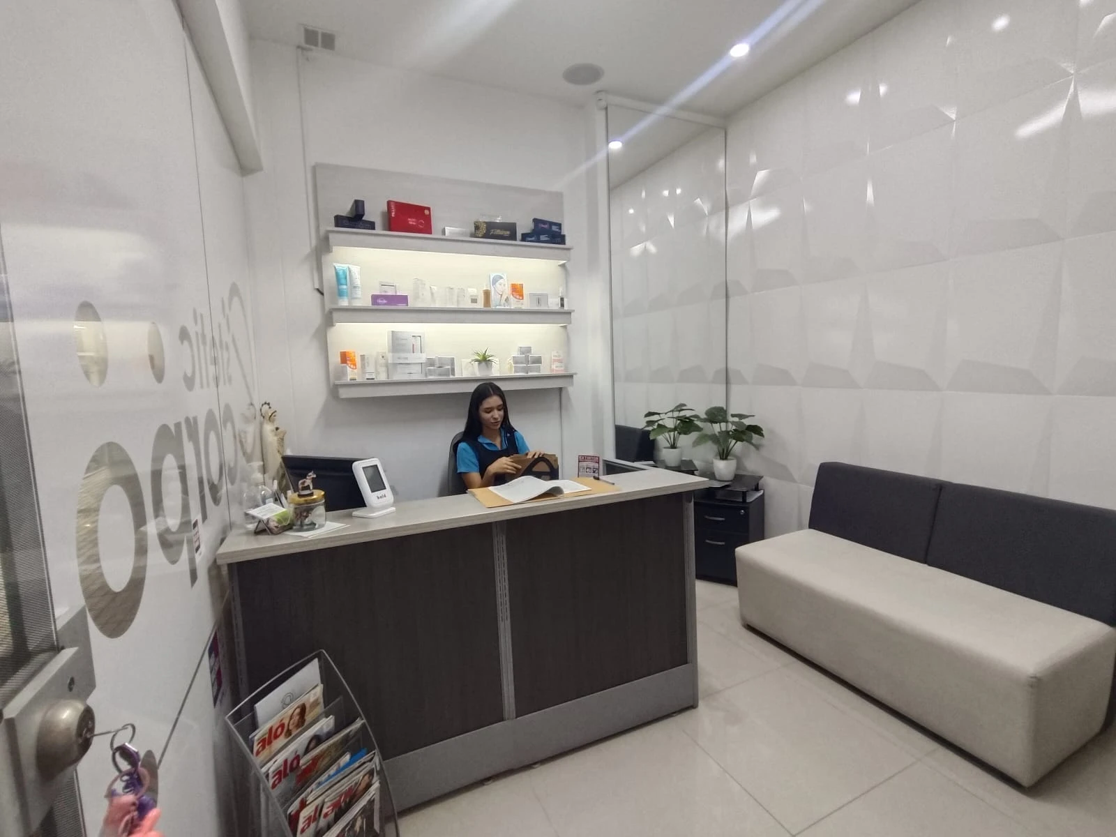 LOCAL EN ARRIENDO COMPLEX LLANOGRANDE