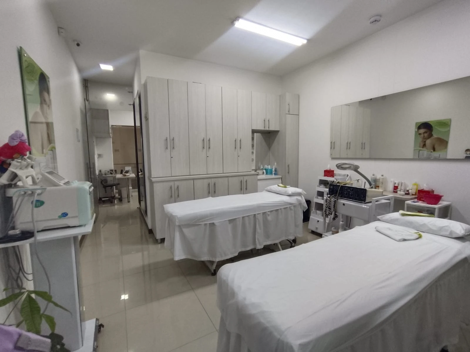 LOCAL EN ARRIENDO COMPLEX LLANOGRANDE