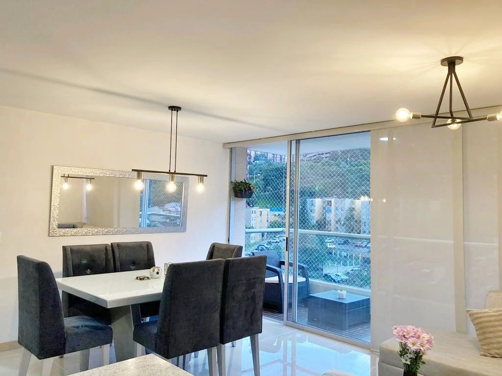 Apartamento en arriendo sector Loma del indio