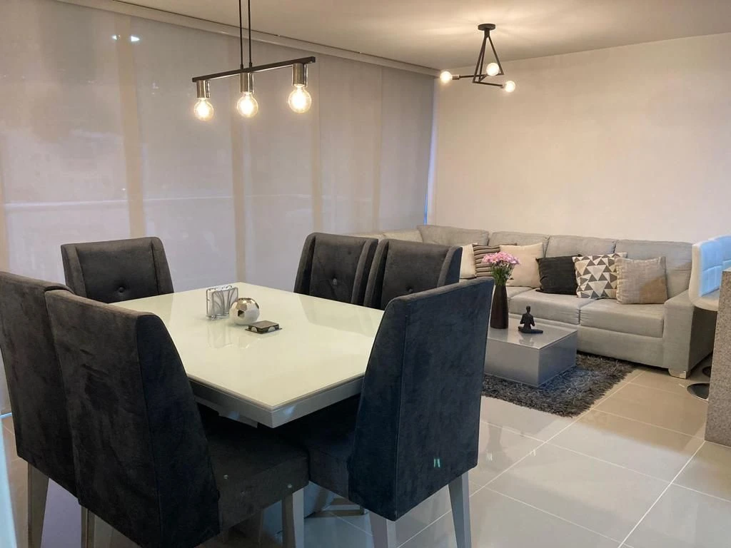 Apartamento en arriendo sector Loma del indio