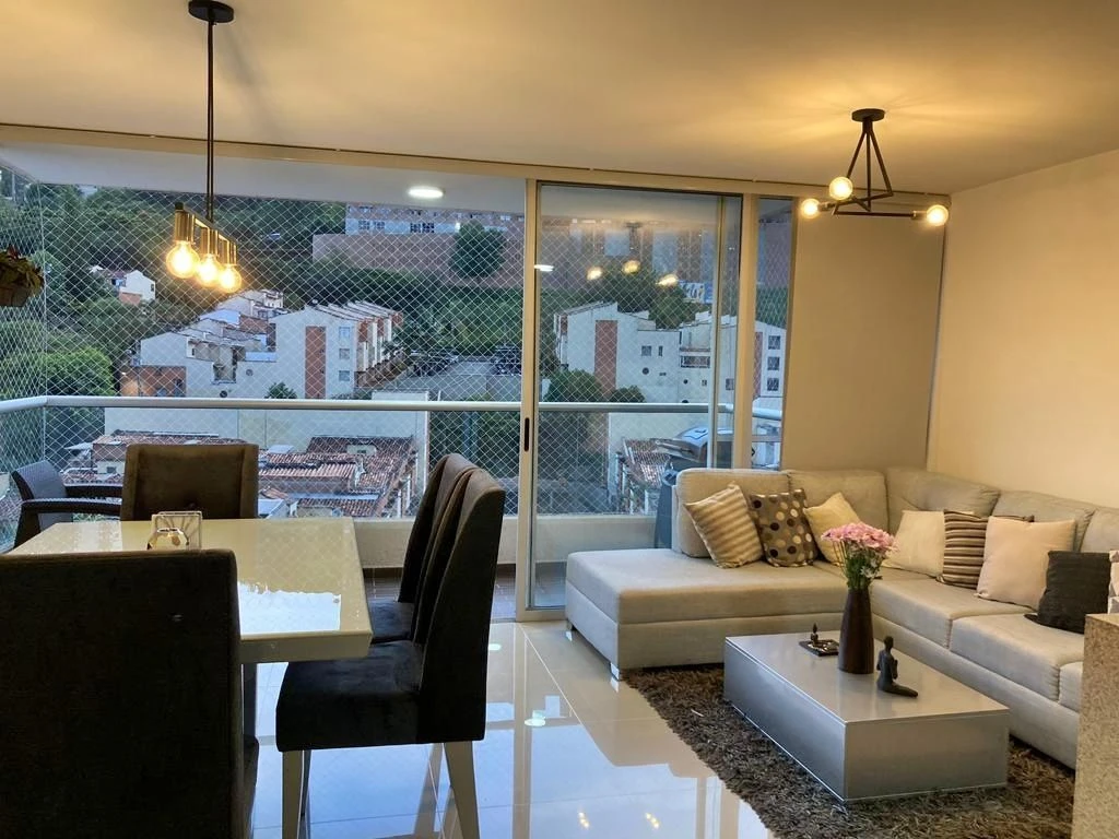 Apartamento en arriendo sector Loma del indio