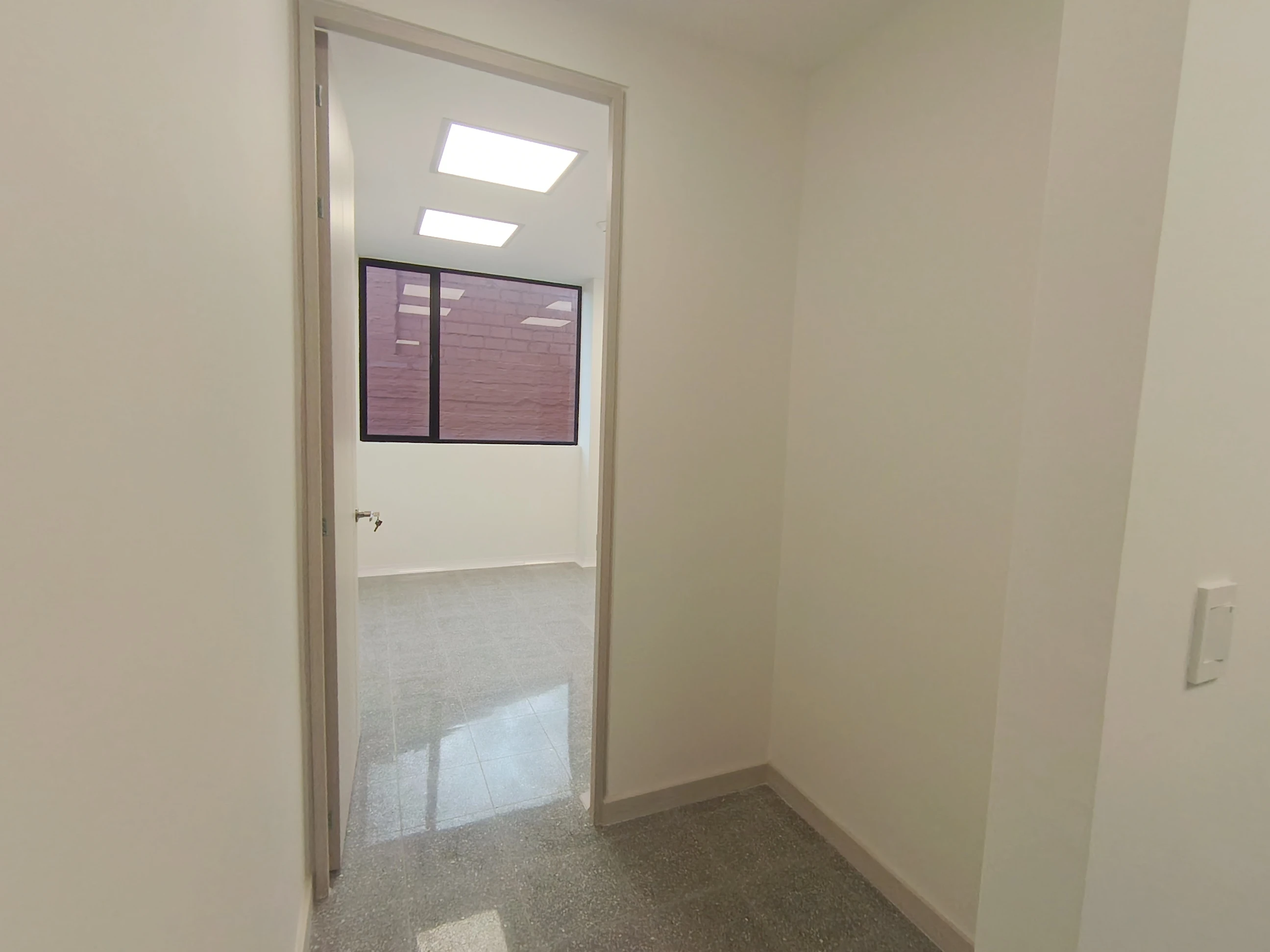 Oficina en Arriendo El Diamante Medellin
