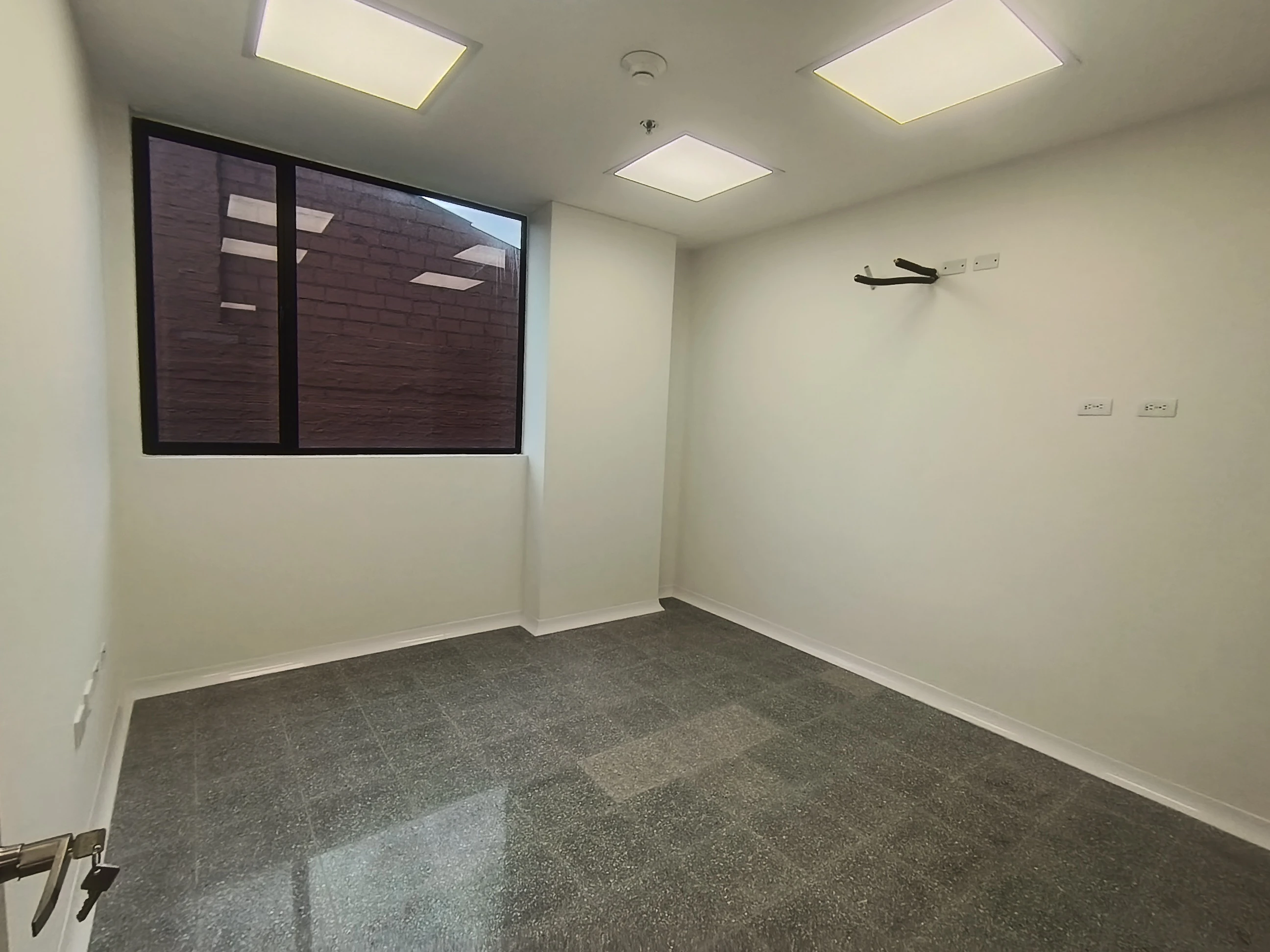 Oficina en Arriendo El Diamante Medellin