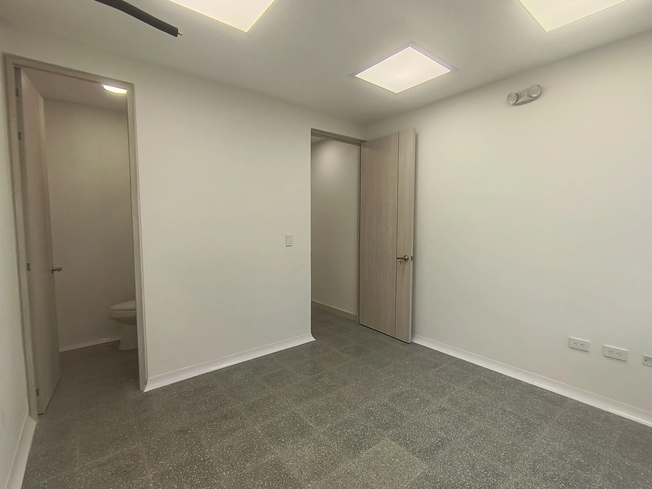 Oficina en Arriendo El Diamante Medellin