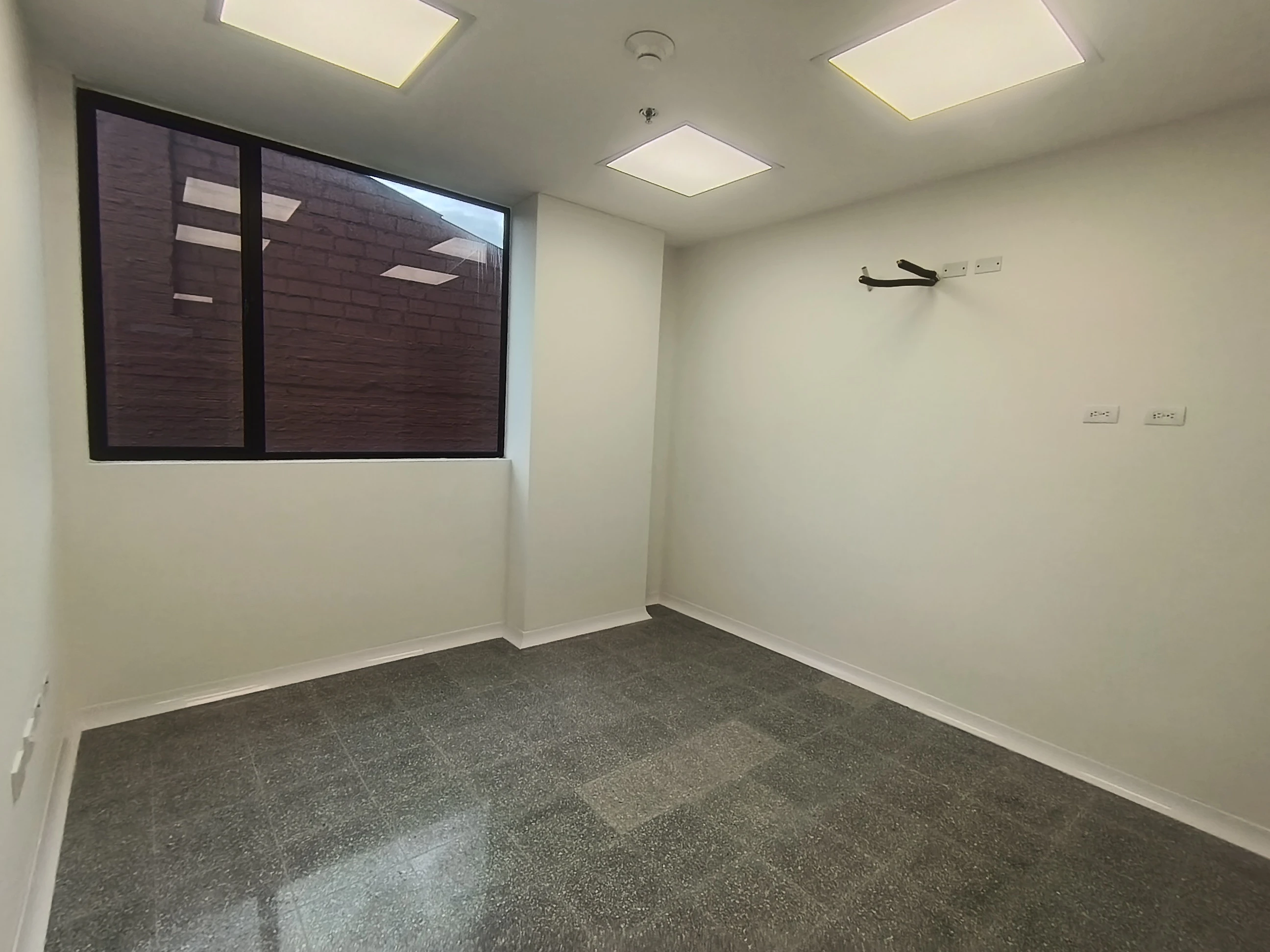 Oficina en Arriendo El Diamante Medellin