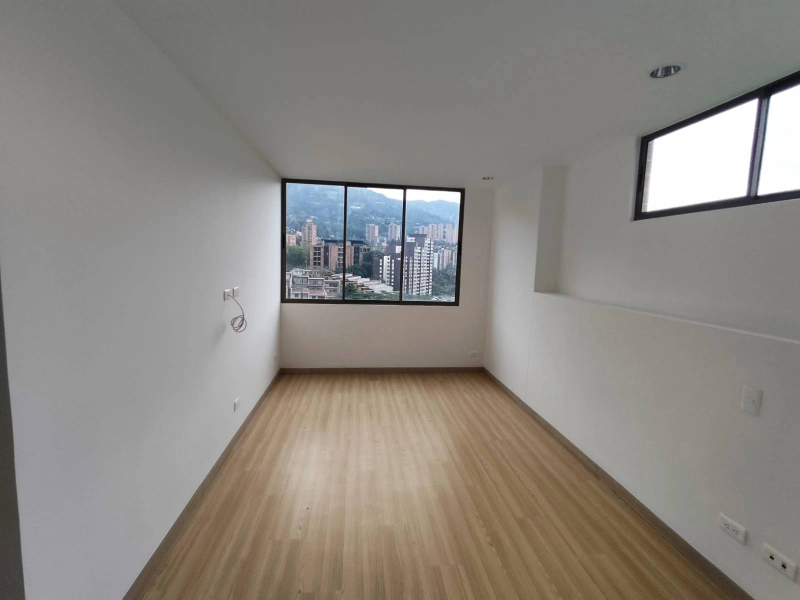 apartamento en arriendo sector superior padre marianito