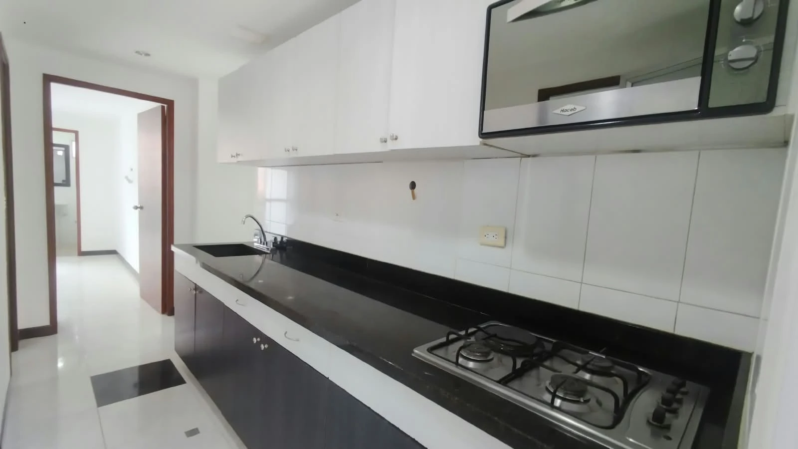 Apartamento En Arriendo En Laureles