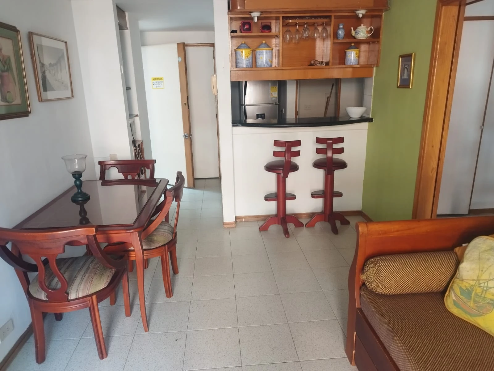 Apartamento en arriendo Amoblado sector astorga, la 10