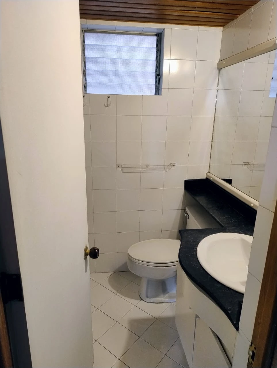 Apartamento en arriendo Amoblado sector astorga, la 10