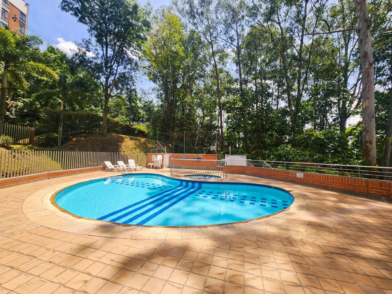 Arriendo Apartamento en el Poblado san Lucas