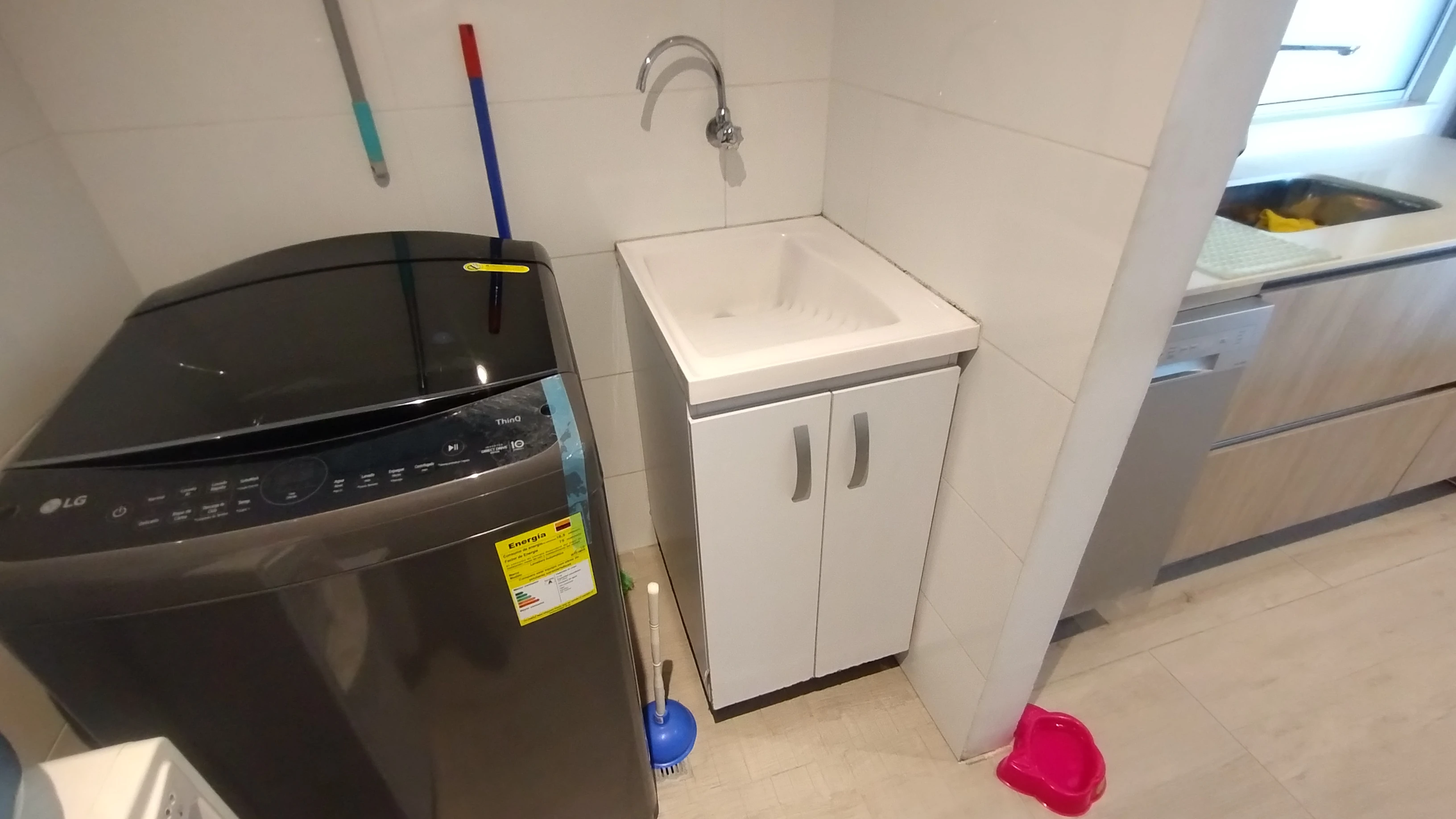 APARTAMENTO AMOBLADO EN EL POBLADO - BARRANQUILLA 
