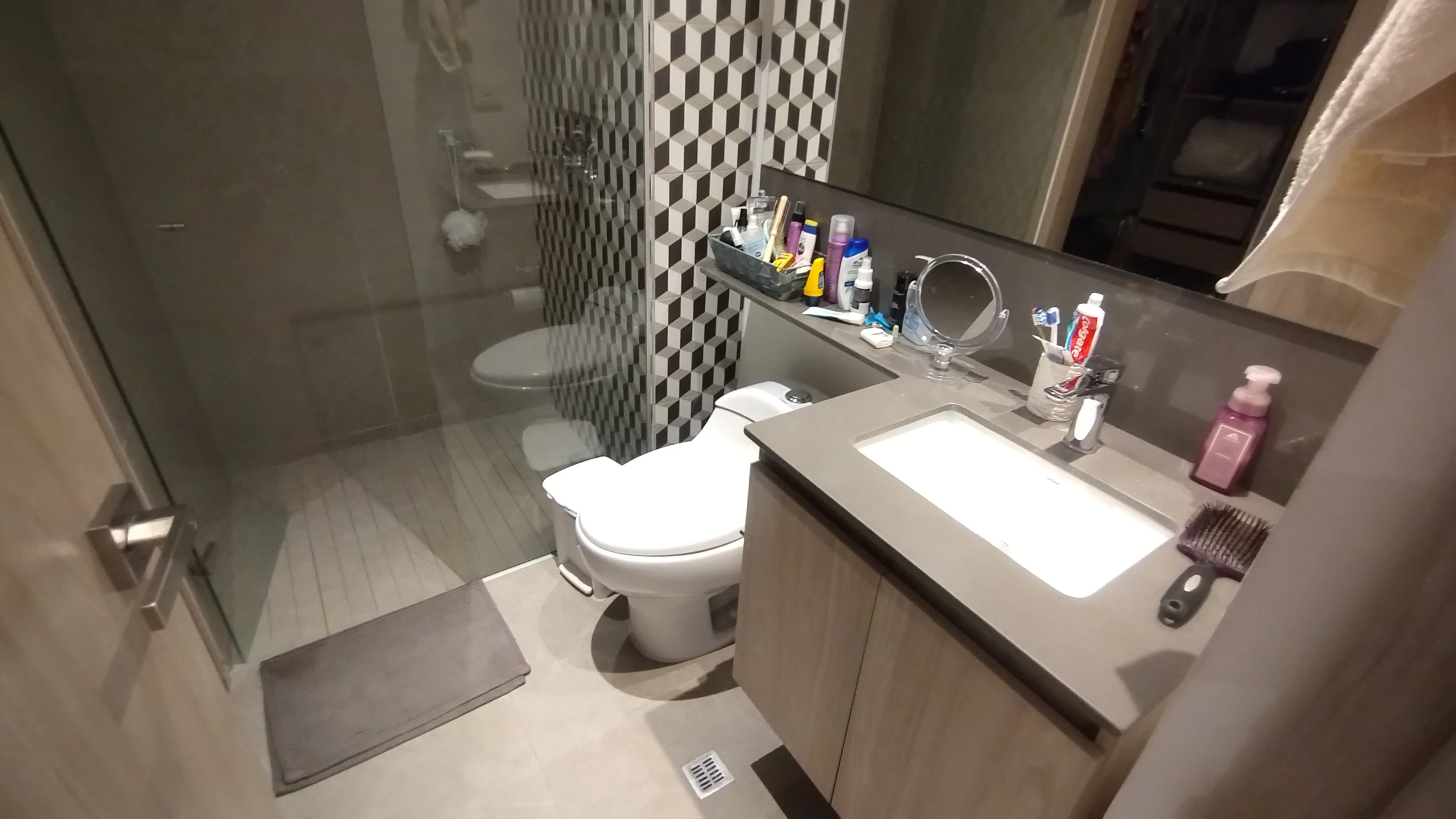 APARTAMENTO AMOBLADO EN EL POBLADO - BARRANQUILLA 