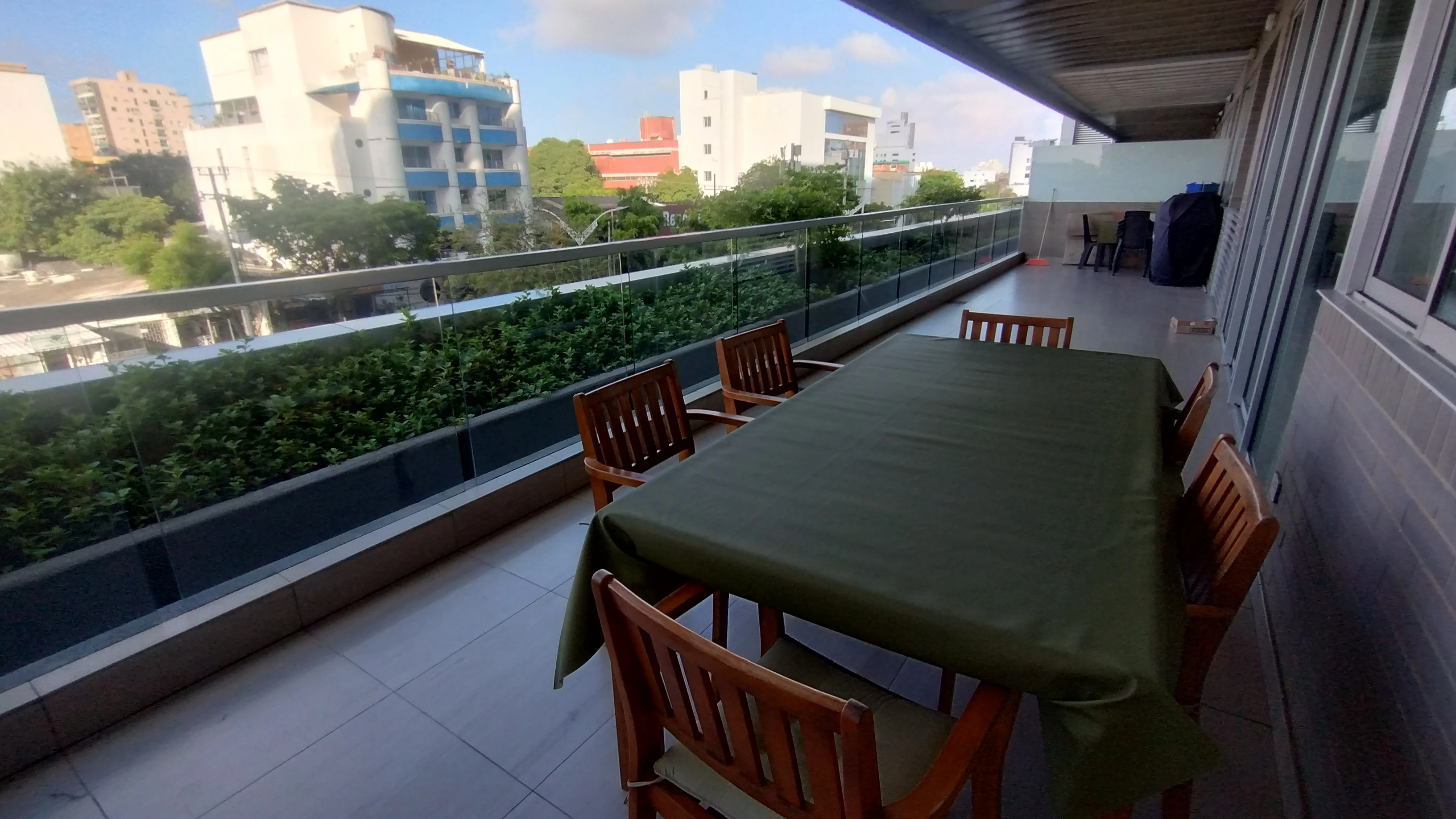 APARTAMENTO AMOBLADO EN EL POBLADO - BARRANQUILLA 