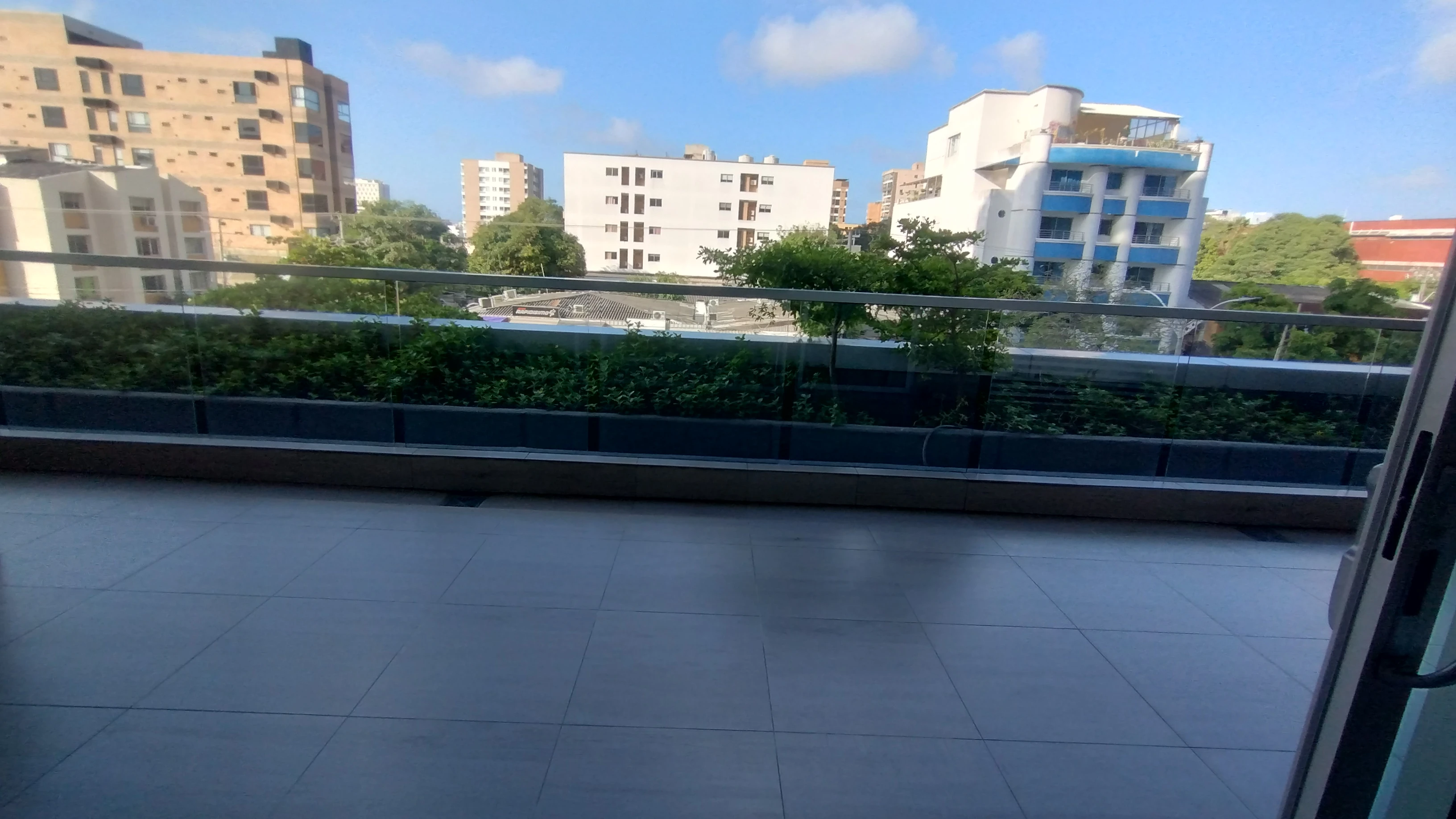 APARTAMENTO AMOBLADO EN EL POBLADO - BARRANQUILLA 