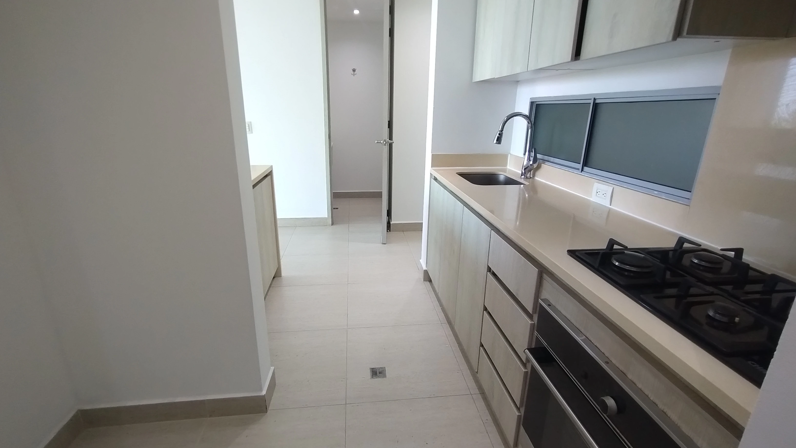 APARTAMENTO EN ARRIENDO CERCA DE BUENAVISTA 