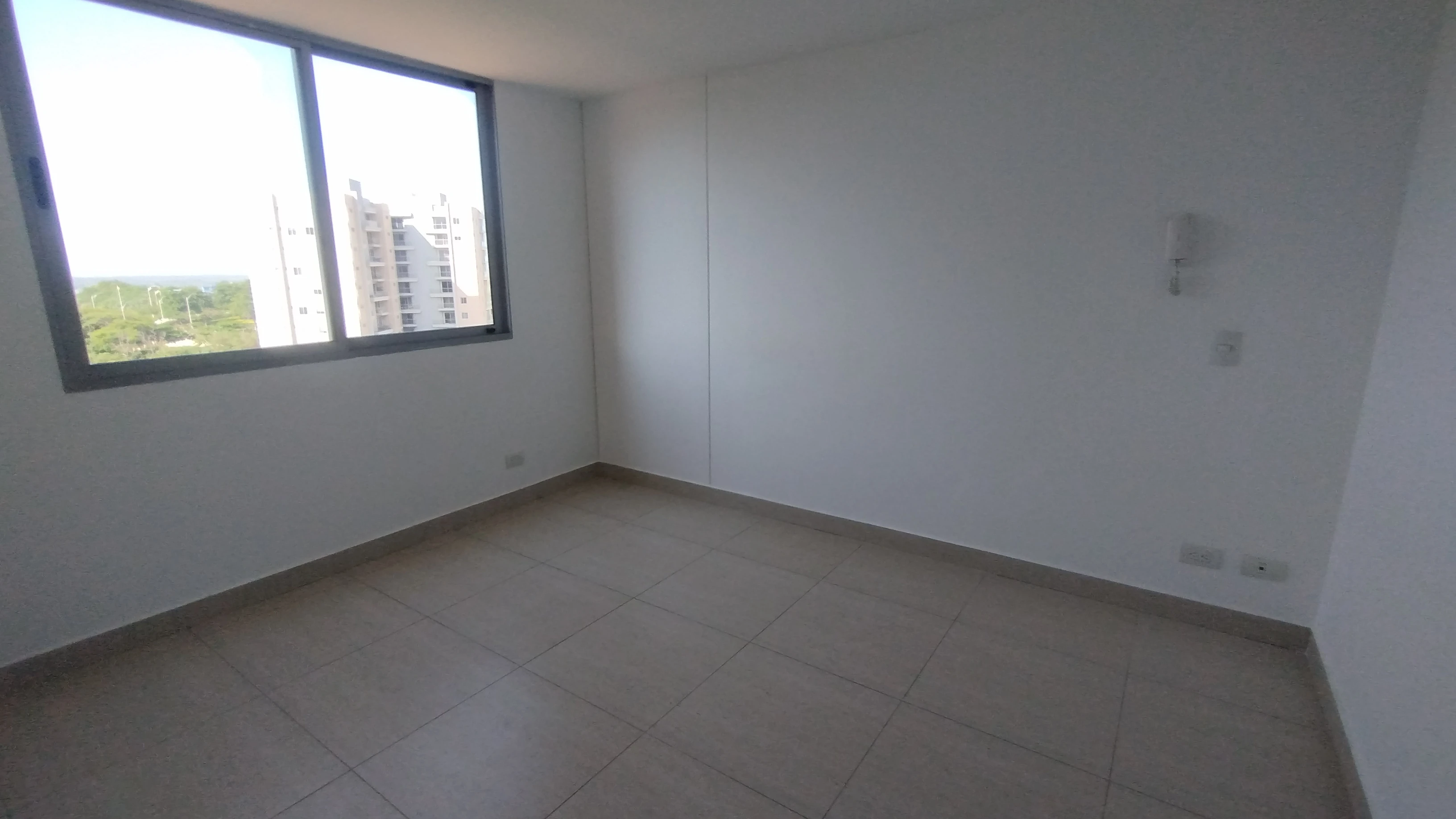 APARTAMENTO EN ARRIENDO CERCA DE BUENAVISTA 