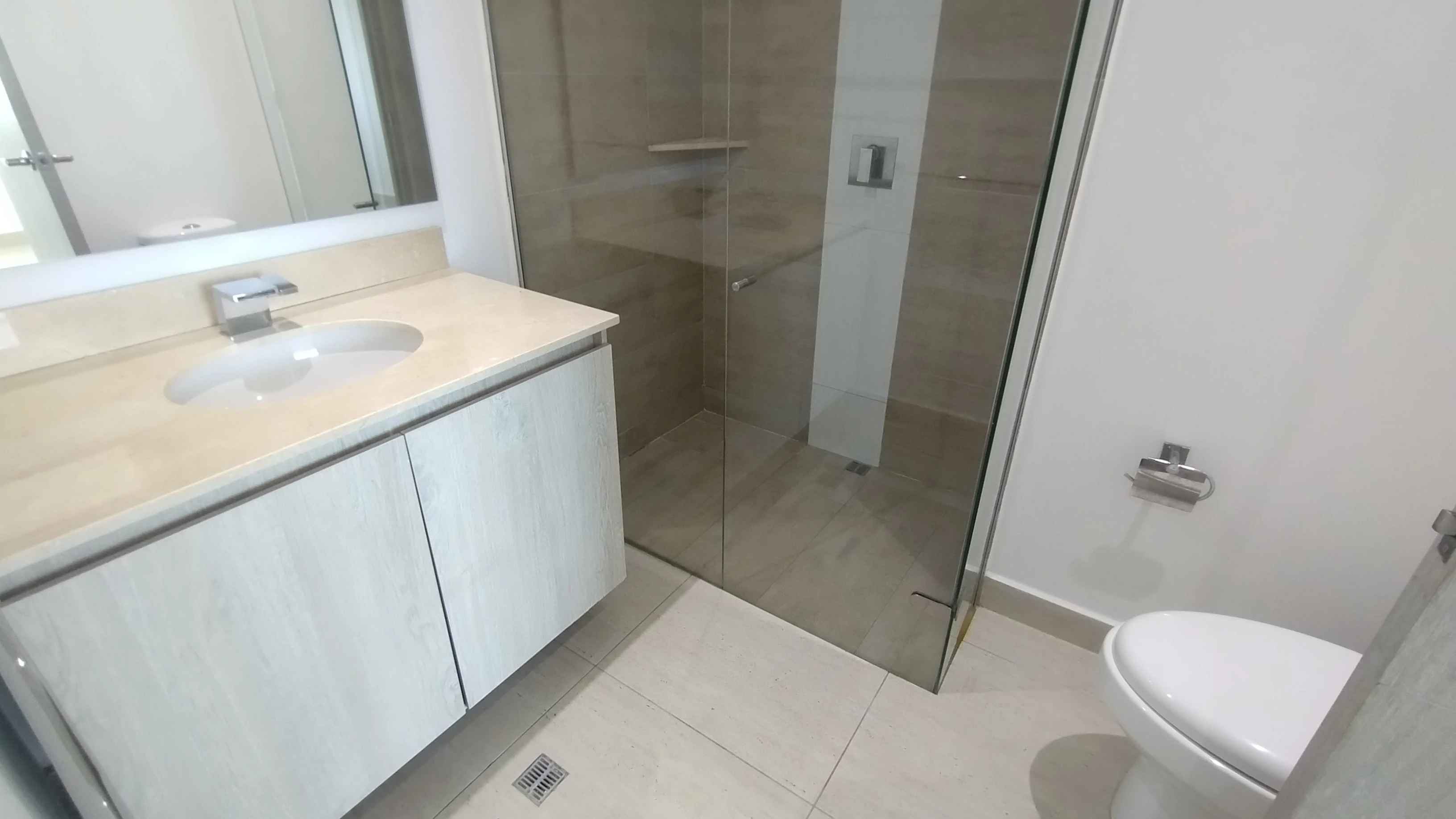 APARTAMENTO EN ARRIENDO CERCA DE BUENAVISTA 