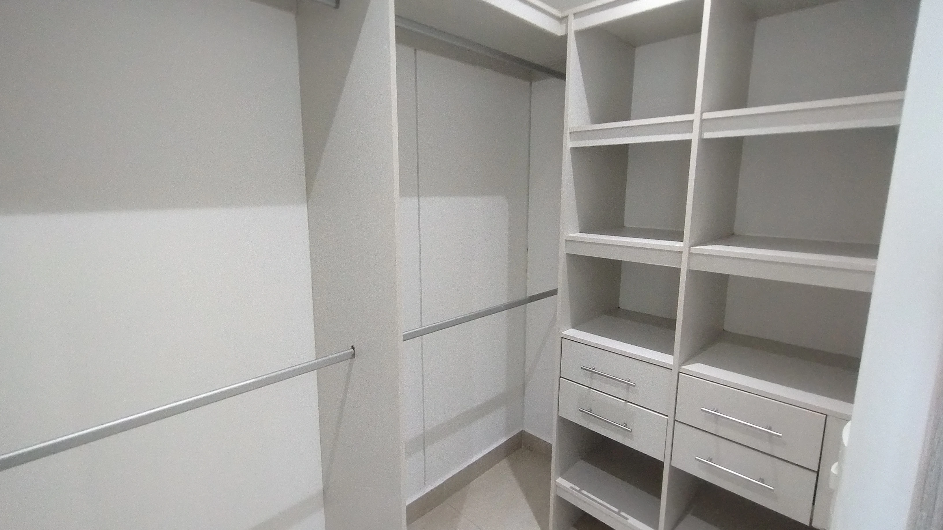 APARTAMENTO EN ARRIENDO CERCA DE BUENAVISTA 