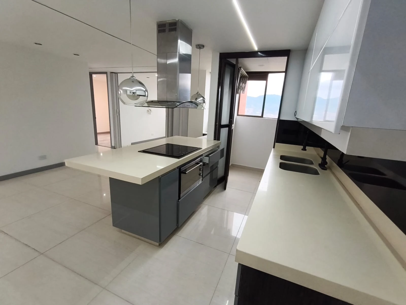Apartamento en Arriendo sector Mall el Indio palmas