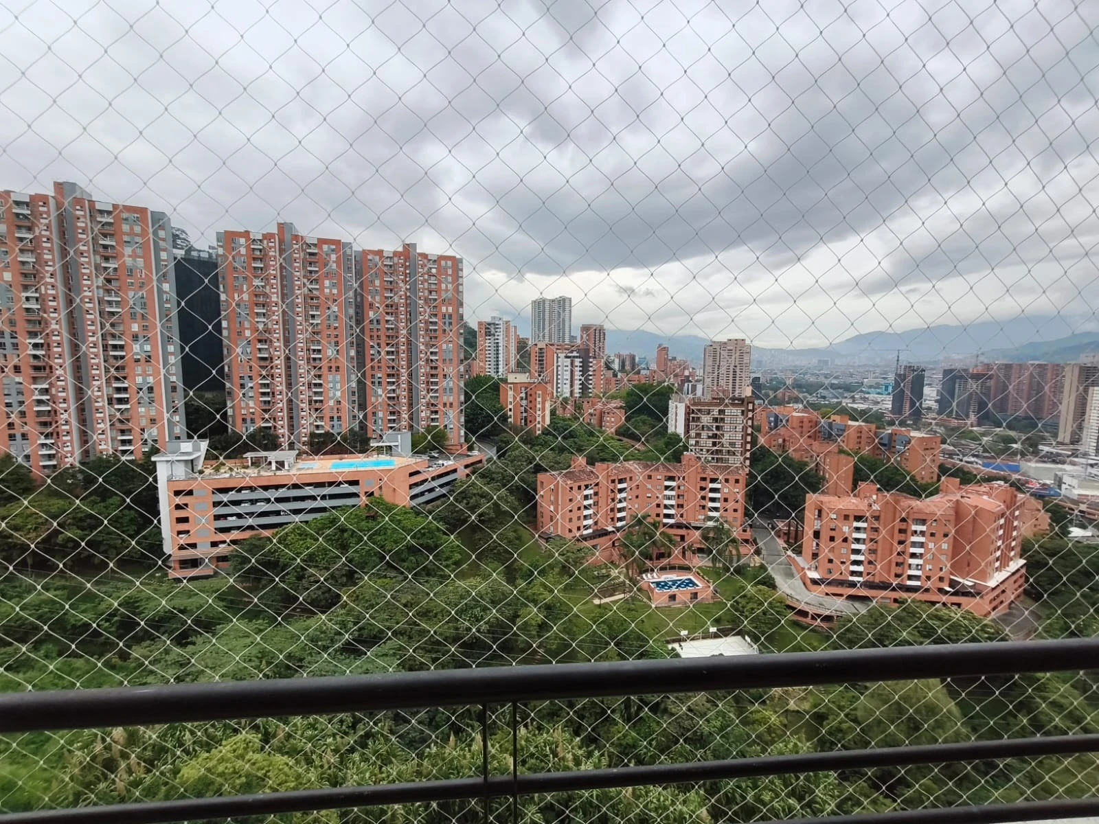 Apartamento en Arriendo sector Mall el Indio palmas
