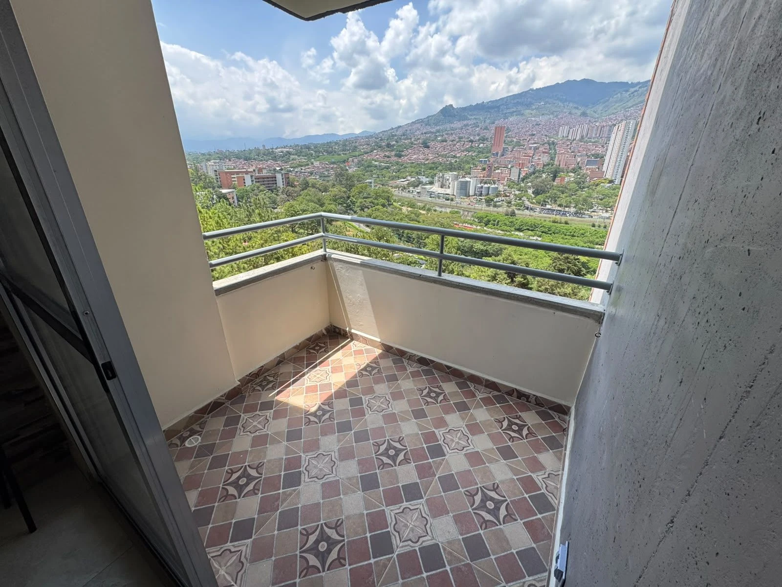 Apartamento en arriendo sector Madera