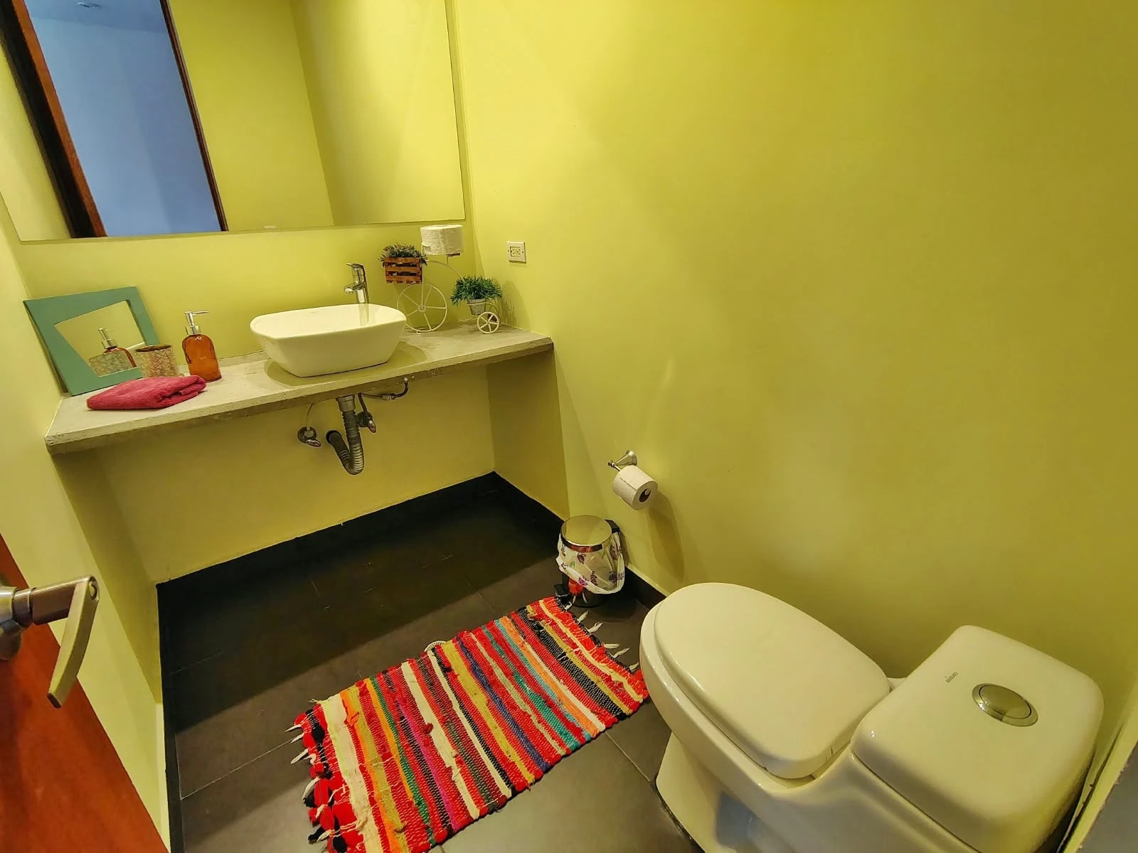 Apartaestudio en arriendo sector Loma de Alejandría