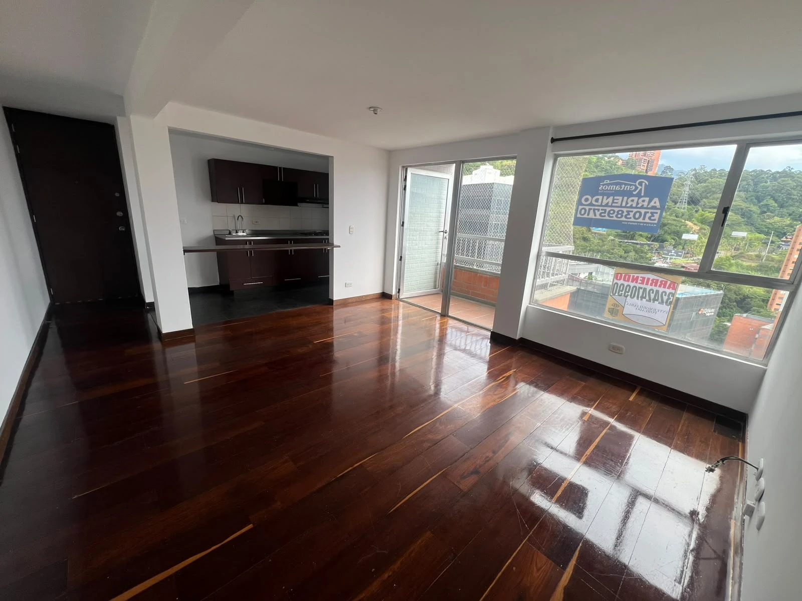 Apartamento en Arriendo Loma de San Julián Medellín