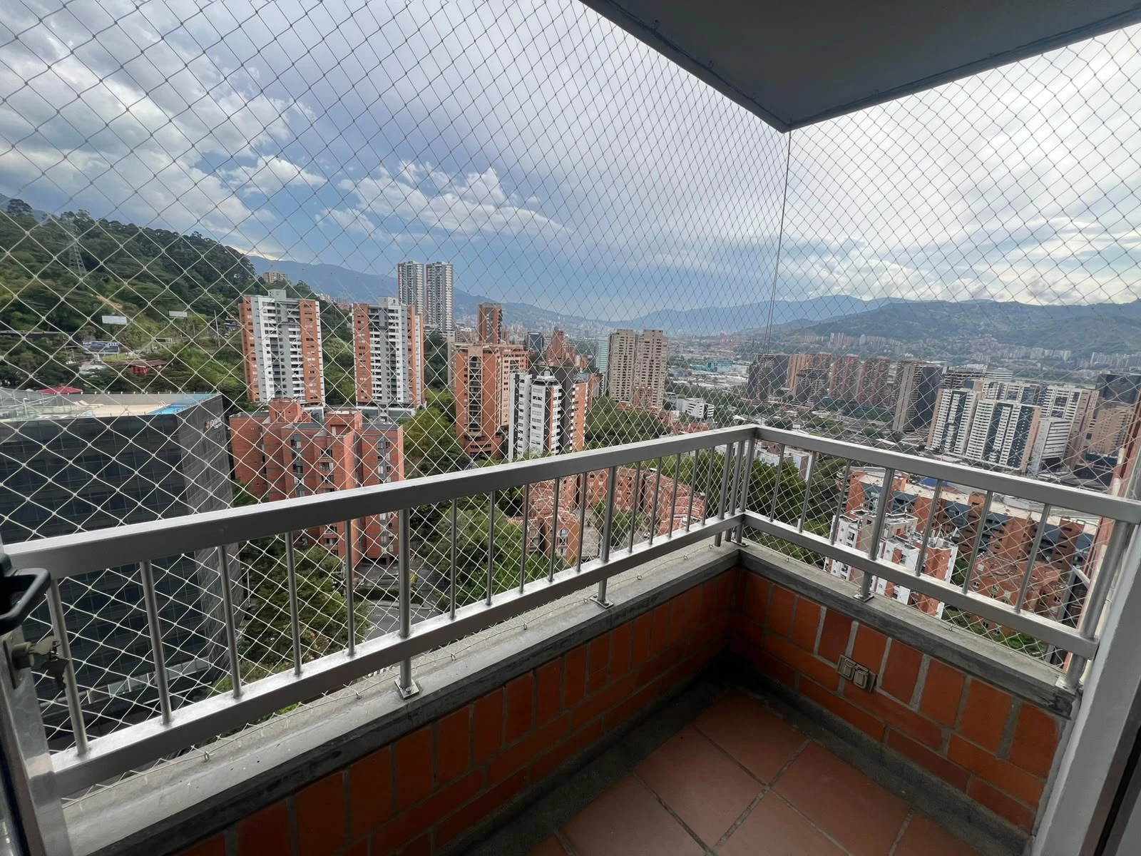 Apartamento en Arriendo Loma de San Julián Medellín